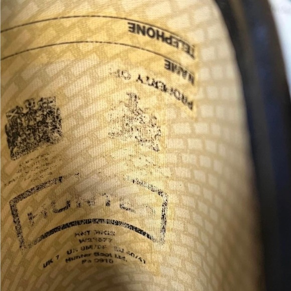 Hunter black mid calf rise rubber rain boots - Picture 6 of 6